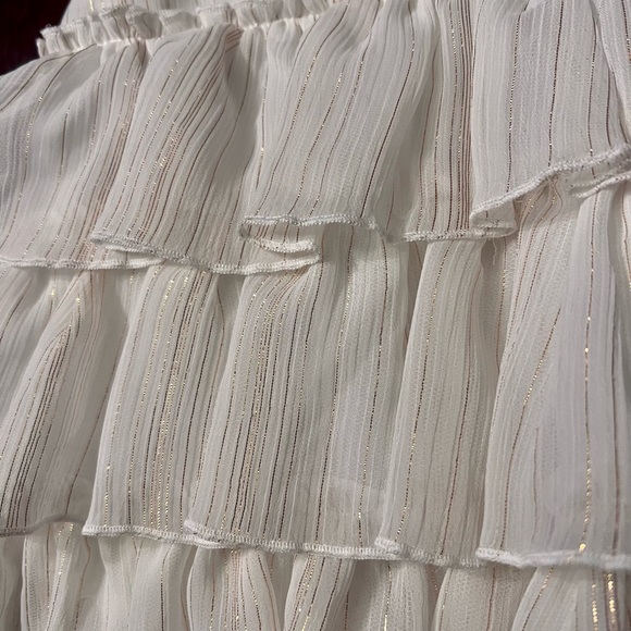 First impression white and gold sleeveless ruffled top with gold pants 24 months - Picture 3 of 9